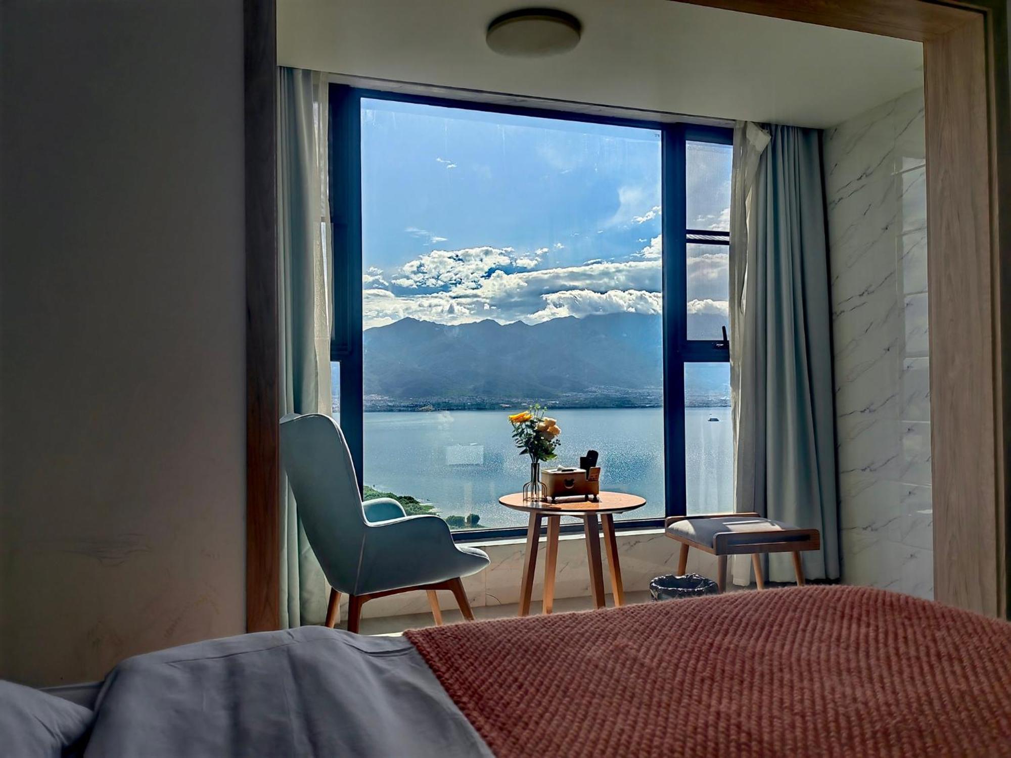 Dali Listening Sea View Villa大理听城海景别墅 Exteriér fotografie